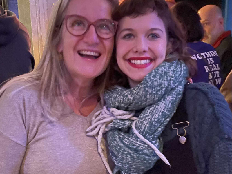 BORD DE SCENE AVEC HELENE VIGNAL ET EMILIE EECHAUTE