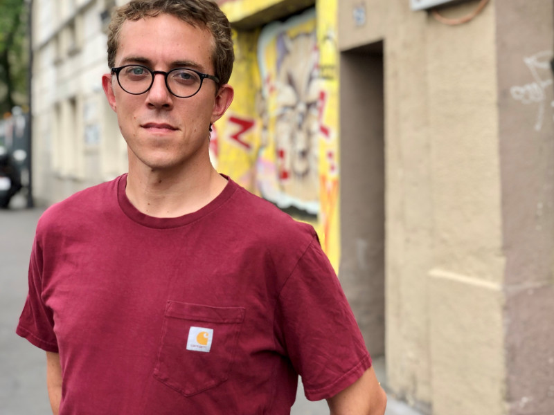 UN JOURNALISTE A INFILTRE LA POLICE